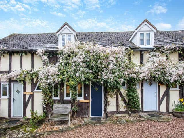 Exterior | Sparrows Nest - Whitewells Farm, Ridgeway Cross, near Malvern