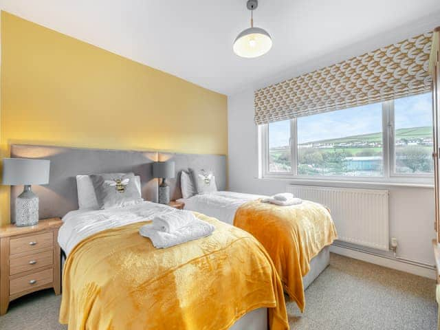 Twin bedroom | Trewethett Farm, Trethevey, near Tintagel