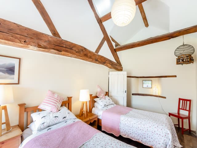 Twin bedroom | Thwaite Bridge House, Coniston