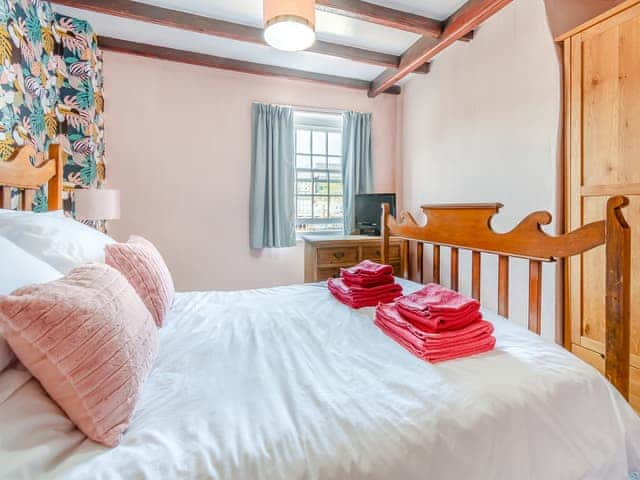 Double bedroom | Caedmon Cottage - Fishermans Cottages, Whitby