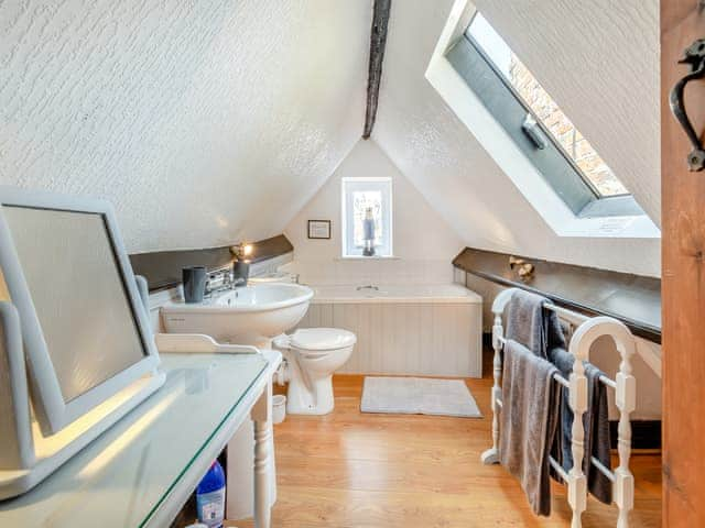 En-suite | Caedmon Cottage - Fishermans Cottages, Whitby