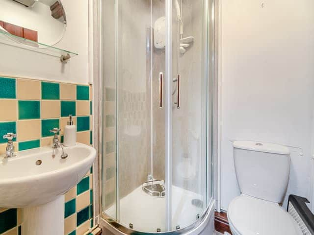 Shower room | Caedmon Cottage - Fishermans Cottages, Whitby