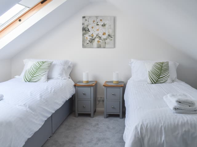 Twin bedroom 4 | Pebble Cottage, Middleton-on-Sea, near Bognor Regis