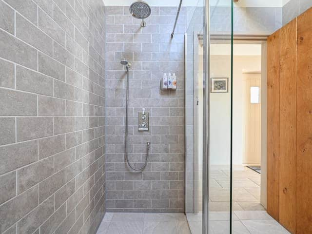 Shower room | Seven Spires, Walcott, near Lincoln