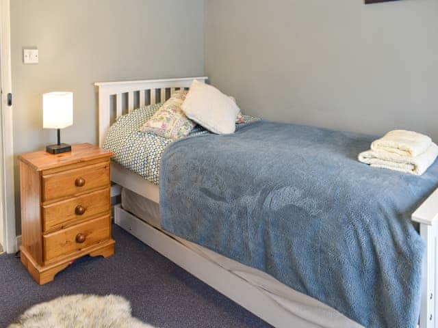 Single bedroom | Hollyhock Cottage, Tenterden