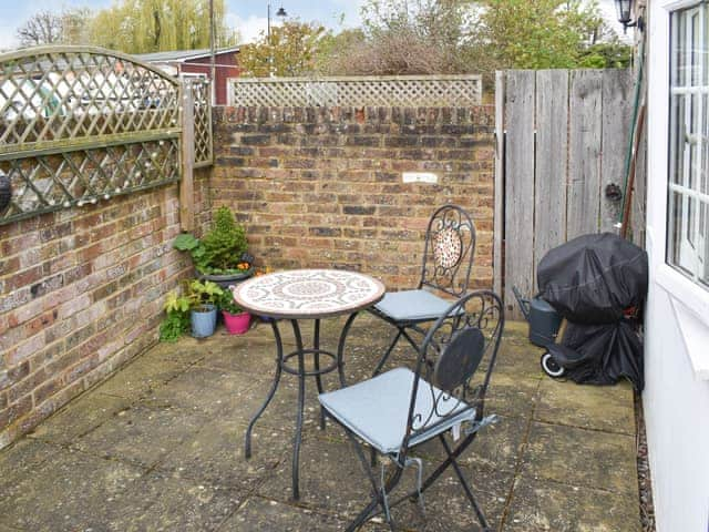 Outdoor area | Hollyhock Cottage, Tenterden