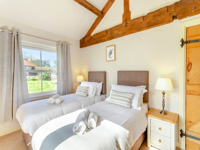 Twin bedroom | Holmeside Barn, Grewelthorpe, near Ripon