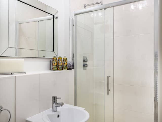 Shower room | Beech House, Wainfleet, near Skegness