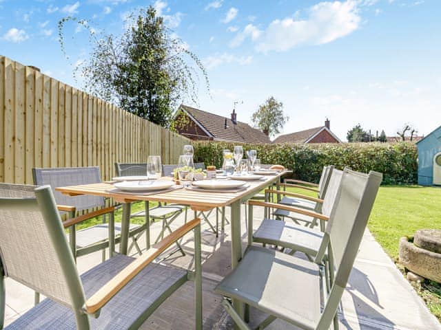 Outdoor eating area | Beech House, Wainfleet, near Skegness