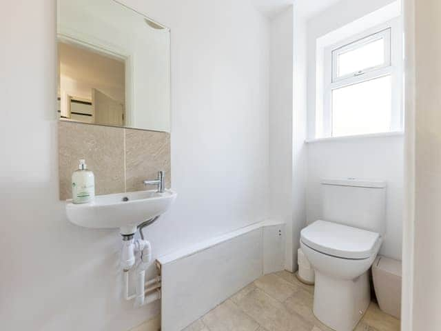 Bathroom | Betty&rsquo;s House, Great Ryburgh, near Fakenham