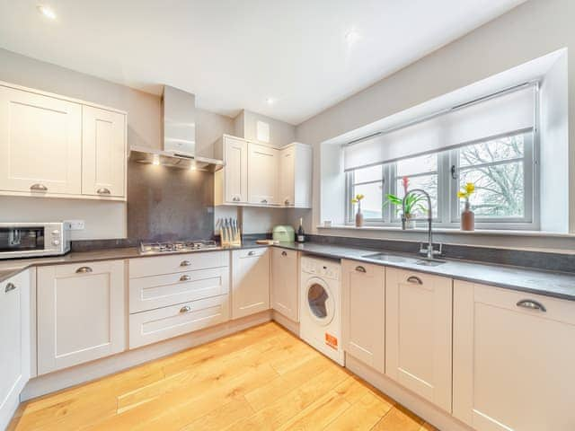 Kitchen | Nixey Cottage, Frieth, near Henley-on-Thames