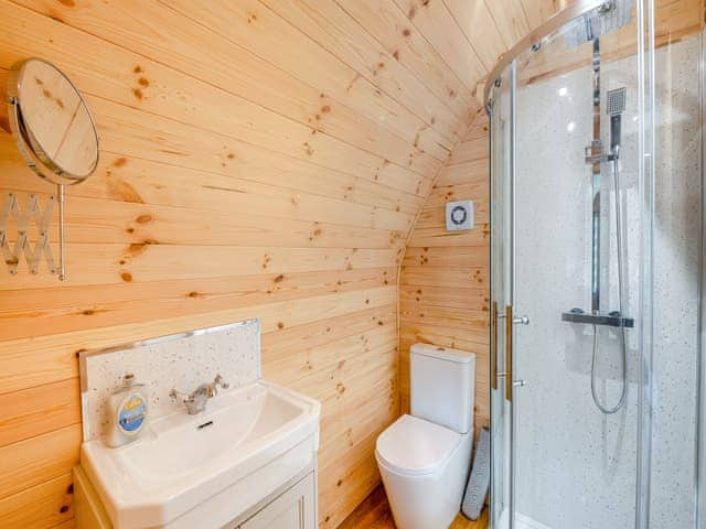 Shower room | Farm View - Newlands Lodges, Scarborough