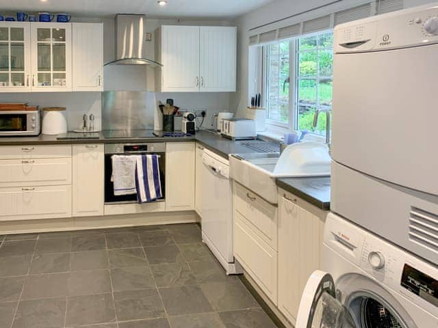 Kitchen/diner | Castle Cottage, Ruanlanihorne, near Truro