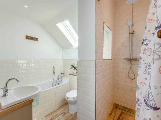 Master Bathroom | Avondale, Woodgreen, near Fordingbridge