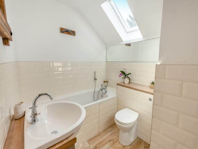 Master Bathroom | Avondale, Woodgreen, near Fordingbridge