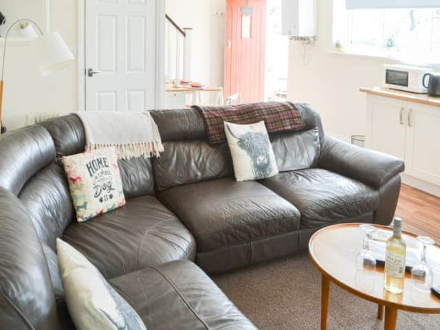 Living area | Swan&rsquo;s Nest - Black Swan Cottages, Belford