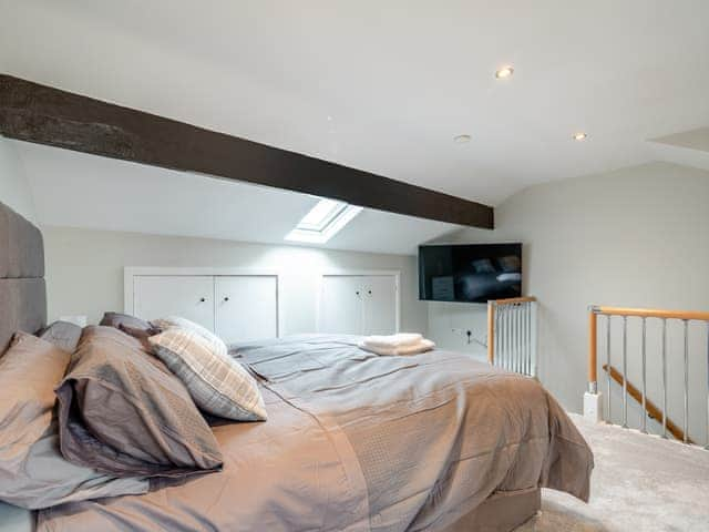 Double bedroom | River Cottage - River Cottages, Nelson