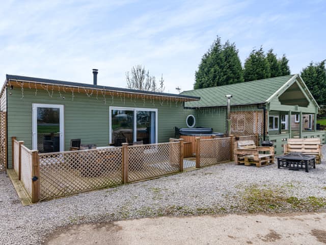 Exterior | Pendle View Lodge - Houghton Barn Farm, Altham