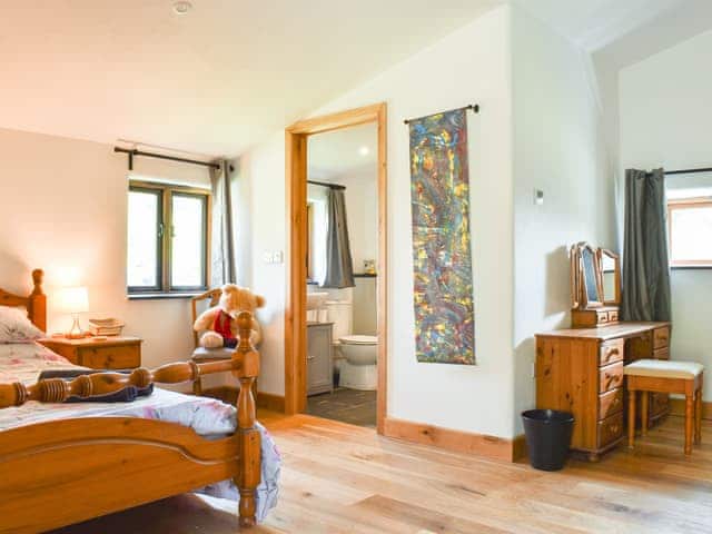 Double bedroom | Slade Barn - Slade Farm, Brayford