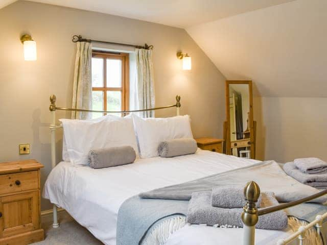 Double bedroom | The Tallet Barn - Knowle Farm, Marhamchurch, near Bude