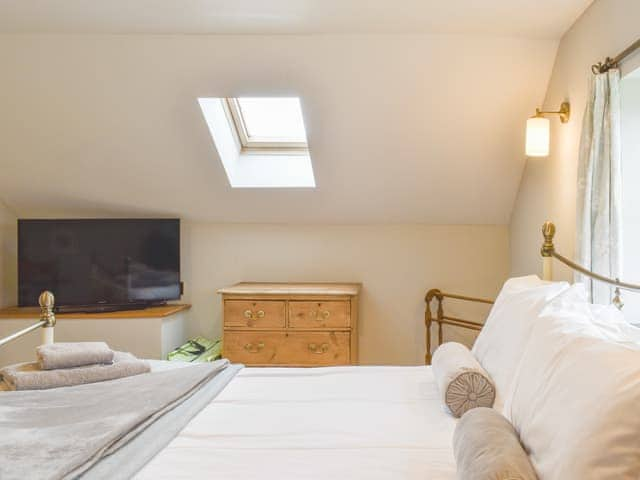 Double bedroom | The Tallet Barn - Knowle Farm, Marhamchurch, near Bude