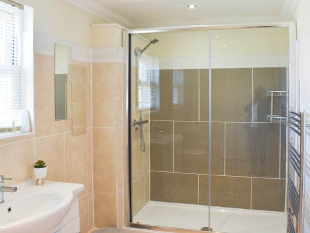 Shower room | Chestnut Grange, Barrow, nr Bury St Edmunds