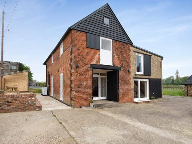 Exterior | The Oast - Santon Farm Cottages, Preston, near Canterbury