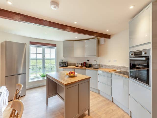 Kitchen/diner | Oast View - Santon Farm Cottages, Preston, near Canterbury