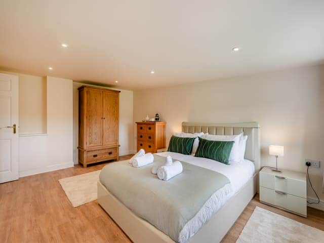 Double bedroom | Oast View - Santon Farm Cottages, Preston, near Canterbury