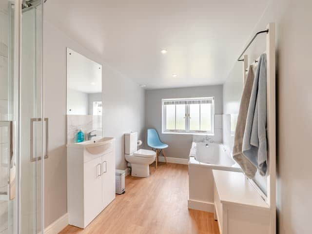 Bathroom | Oast View - Santon Farm Cottages, Preston, near Canterbury