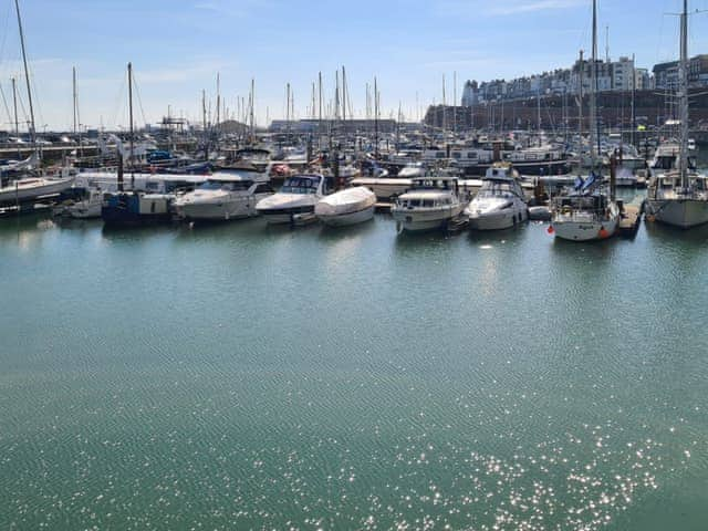 Dine al fresco at Ramsgate Marina less than 30 minutes by rail or car | Vitamin Sea Residency, Herne Bay