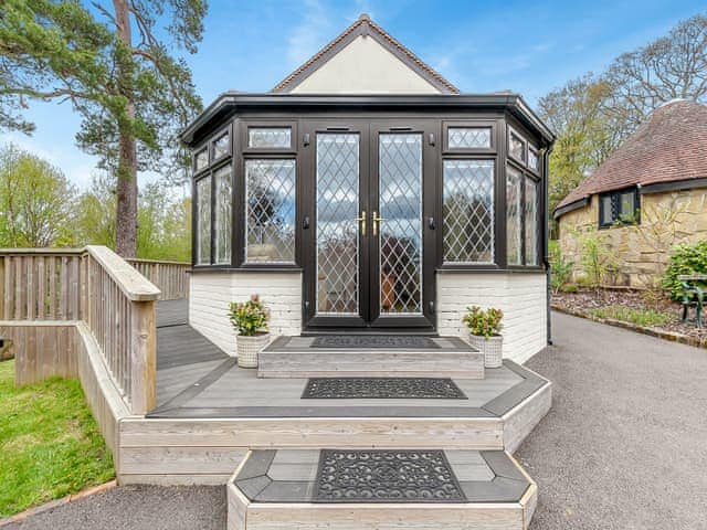 Exterior | Pond View, Cross in Hand, near Heathfield