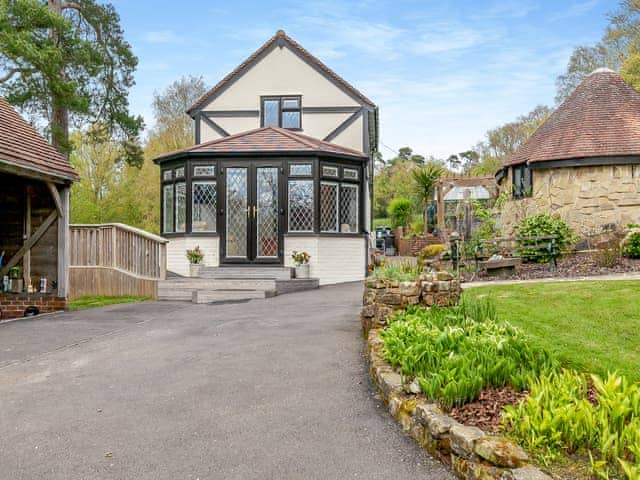 Exterior | Pond View, Cross in Hand, near Heathfield