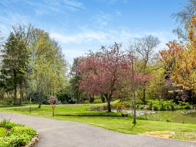 Surrounding area | Pond View, Cross in Hand, near Heathfield