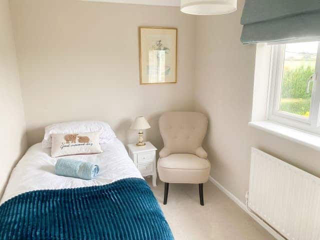 Single or twin bedroom 3 | The Oyster Catcher, Docking, near Brancaster