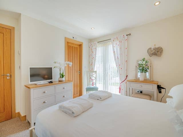 Double bedroom | Twill Lodge, Cricket St Thomas, near Chard