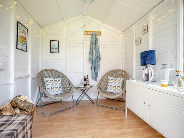 Summerhouse | River Cottage, Stickford, near Spilsby