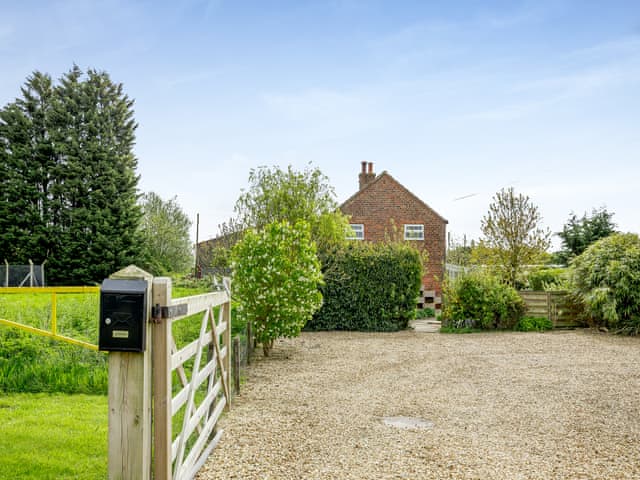 Driveway | River Cottage, Stickford, near Spilsby