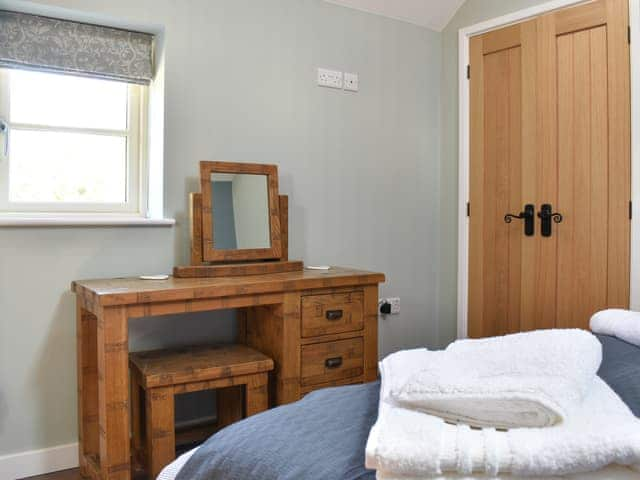 Double bedroom | White Heather Barn, Swanwick