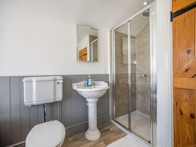 Bathroom | The Cottage, Ashby Puerorum, near Horncastle