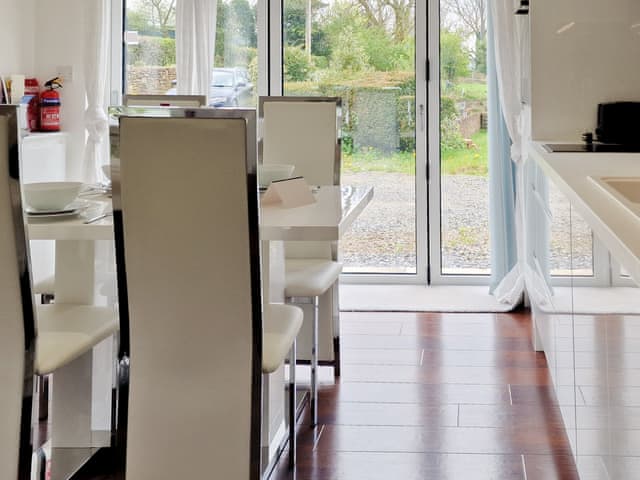 Open plan living space | The Gite at Wildflowers, Rowberrow