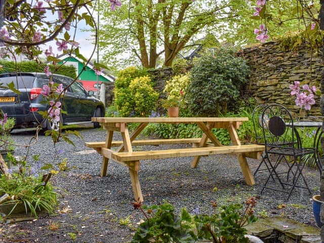 Sitting-out-area | The Old Court House, Bowness-on-Windermere