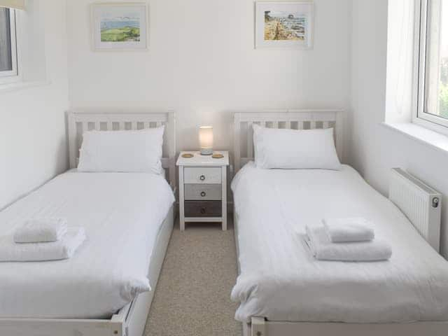 Twin bedroom | Coastal Soul - Seaside Escapes, Lake, near Sandown