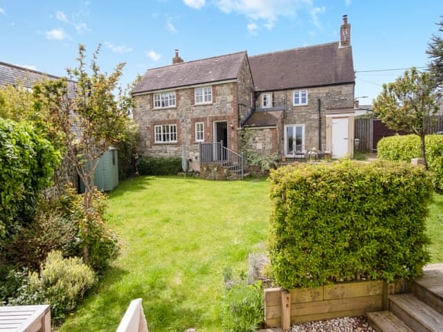 Exterior | Sandstones, Niton