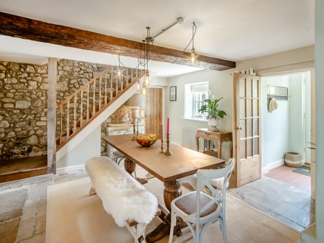 Dining room | Sandstones, Niton