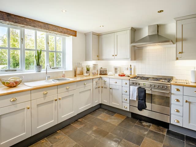 Kitchen | Sandstones, Niton