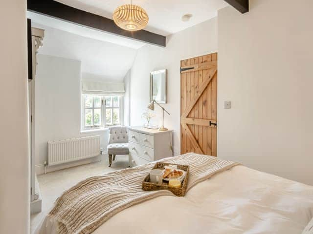 Double bedroom | Sandstones, Niton