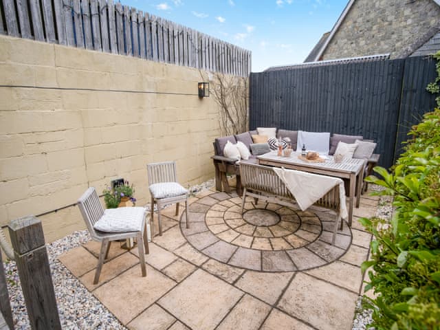 Outdoor area | Sandstones, Niton