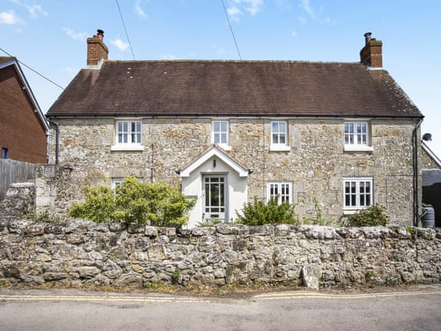 Exterior | Sandstones, Niton