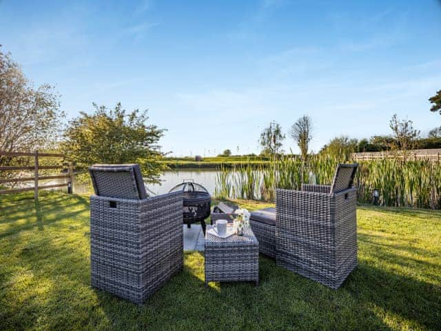 Outdoor area | Clay Lake CottagesDad&rsquo;s Shed, Alvingham